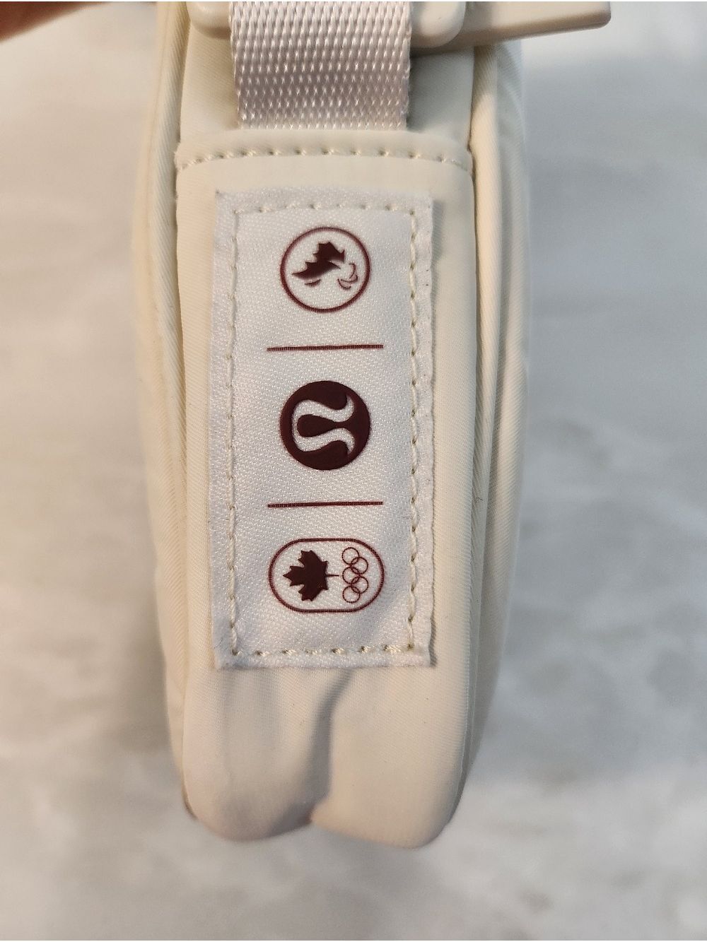 Lululemon Team  Canada Olympic Legacy Crossbody Bag - Picture 2 of 11
